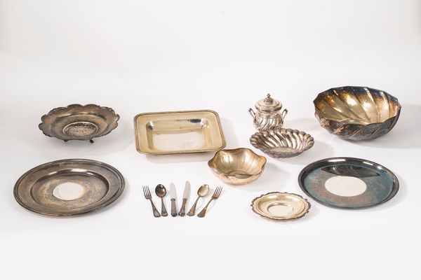 Lotto di quindici oggetti  - Asta Argenti del XX Secolo - Associazione Nazionale - Case d'Asta italiane