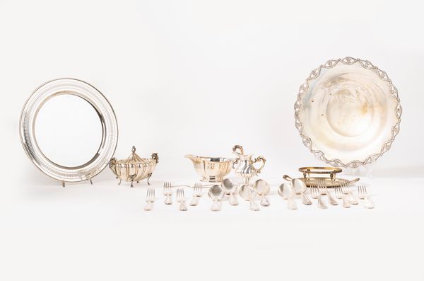 Lotto di ventidue oggetti  - Asta Argenti del XX Secolo - Associazione Nazionale - Case d'Asta italiane