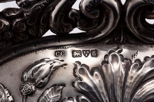 Lotto di tre oggetti  - Asta Argenti del XX Secolo - Associazione Nazionale - Case d'Asta italiane