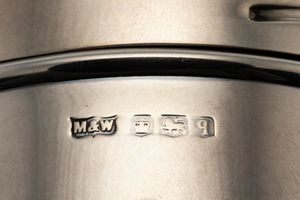 Scatola e fiaschetta  - Asta Argenti del XX Secolo - Associazione Nazionale - Case d'Asta italiane