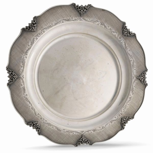 VASSOIO, SECOLO XX  - Asta Argenti italiani ed europei - Associazione Nazionale - Case d'Asta italiane