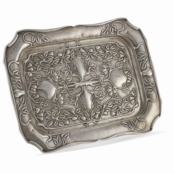 PICCOLO VASSOIO, BIRMINGHAM, 1902, ARGENTIERE WILLIAM HUTTON & SONS LTD  - Asta Argenti italiani ed europei - Associazione Nazionale - Case d'Asta italiane