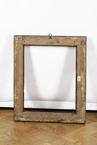 Cornice a cassetta in legno intagliato, laccato e dorato. Italia centrale, XVII secolo  - Asta Cornici antiche - Associazione Nazionale - Case d'Asta italiane