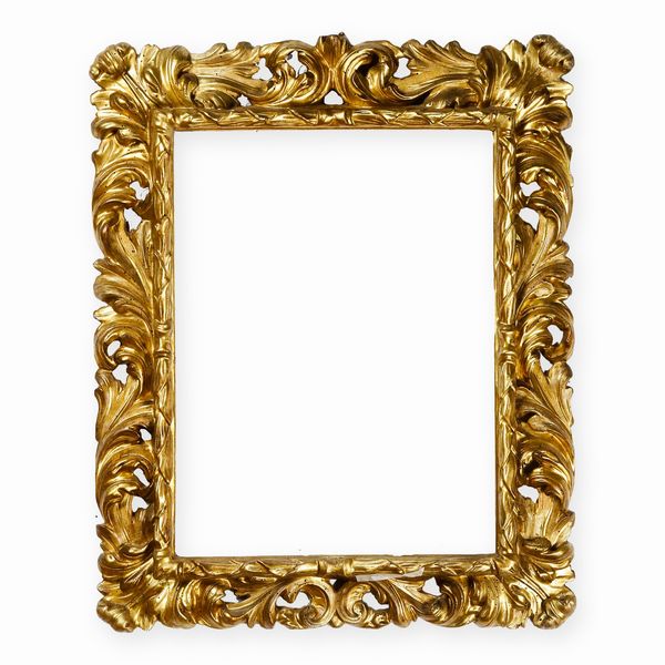 Cornice intagliata e dorata. Italia centrale XVII secolo  - Asta Cornici antiche - Associazione Nazionale - Case d'Asta italiane