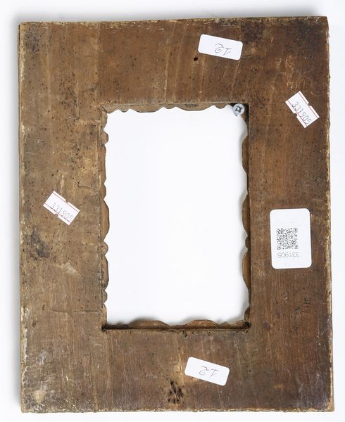 Cornice a cassetta in legno bulinato, intagliato e dorato, Emilia, XVII-XVIII secolo  - Asta Cornici antiche - Associazione Nazionale - Case d'Asta italiane