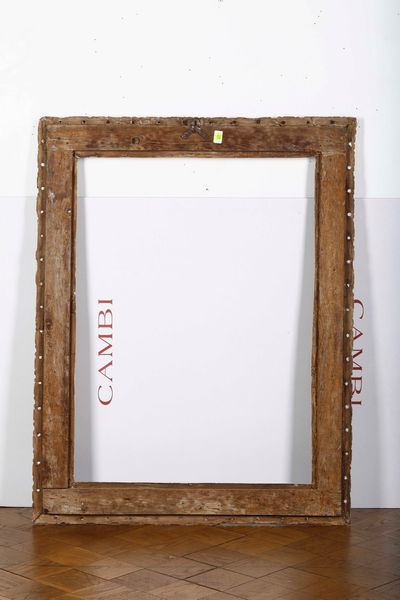 Cornice in legno intagliato e dorato. Italia centrale, XVII secolo  - Asta Cornici antiche - Associazione Nazionale - Case d'Asta italiane
