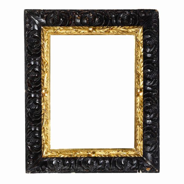 Cornice in legno intagliato, dipinto e dorato. Italia del Nord XVII secolo  - Asta Cornici antiche - Associazione Nazionale - Case d'Asta italiane