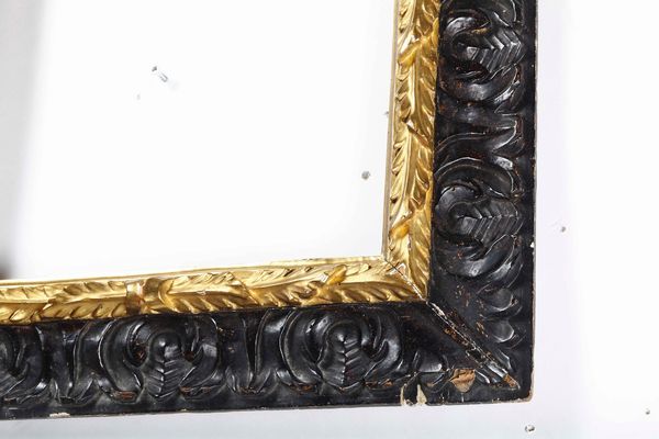 Cornice in legno intagliato, dipinto e dorato. Italia del Nord XVII secolo  - Asta Cornici antiche - Associazione Nazionale - Case d'Asta italiane