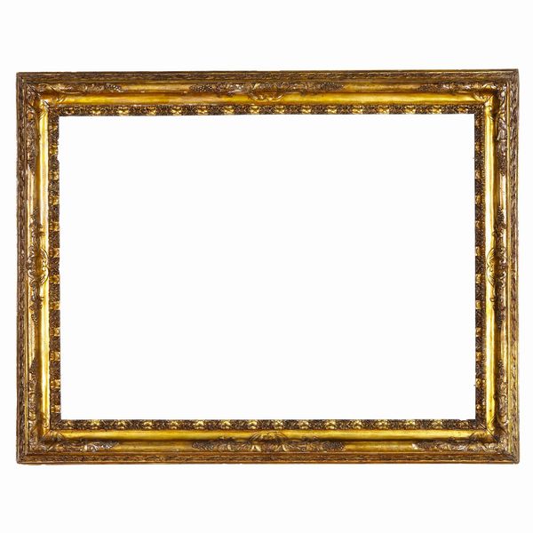 Cornice il legno intagliato e dorato. Nord Italia XVIII secolo  - Asta Cornici antiche - Associazione Nazionale - Case d'Asta italiane