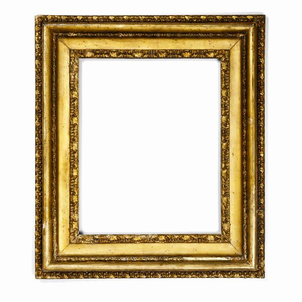 Cornice a sagoma Salvator Rosa in legno intagliato e dorato. Roma XVIII secolo  - Asta Cornici antiche - Associazione Nazionale - Case d'Asta italiane