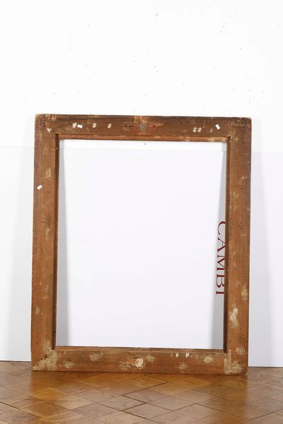 Coppia di cornici in legno intagliato e dorato. Italia centrale XVIII secolo  - Asta Cornici antiche - Associazione Nazionale - Case d'Asta italiane