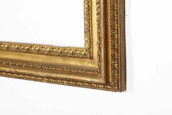 Cornice in legno intagliato e dorato. Roma, XVIII secolo  - Asta Cornici antiche - Associazione Nazionale - Case d'Asta italiane
