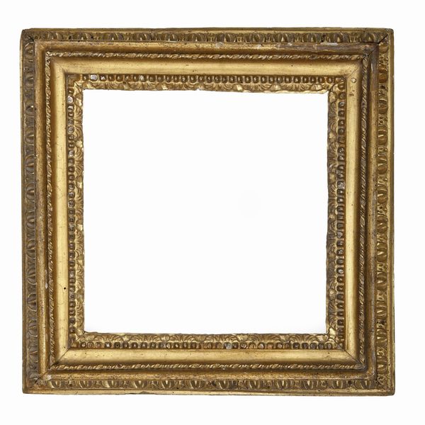 Cornice in legno dorato a tre ordini di intaglio, Roma XVIII secolo  - Asta Cornici antiche - Associazione Nazionale - Case d'Asta italiane