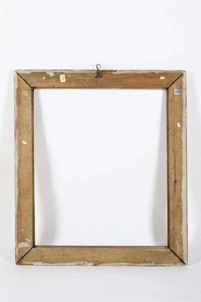 Cornice in legno dorato ed inciso, Marche XVIII secolo  - Asta Cornici antiche - Associazione Nazionale - Case d'Asta italiane