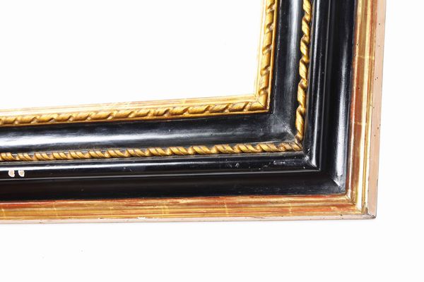 Cornice in legno ebanizzato e dorato. Roma XVII secolo  - Asta Cornici antiche - Associazione Nazionale - Case d'Asta italiane