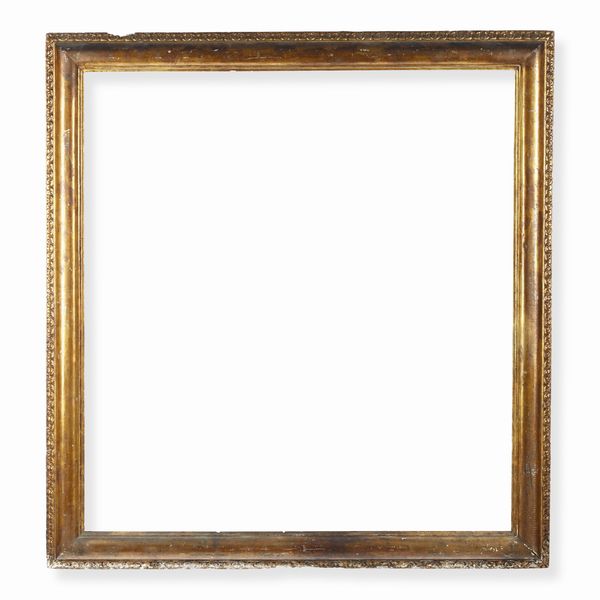 Cornice a mezza canna a mecca in legno intagliato. Piemonte XVIII secolo  - Asta Cornici antiche - Associazione Nazionale - Case d'Asta italiane