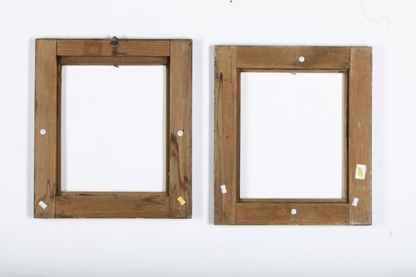 Coppia di cornici a cassetta in legno marmorizzato azzurro e dorato. Marche  - Asta Cornici antiche - Associazione Nazionale - Case d'Asta italiane