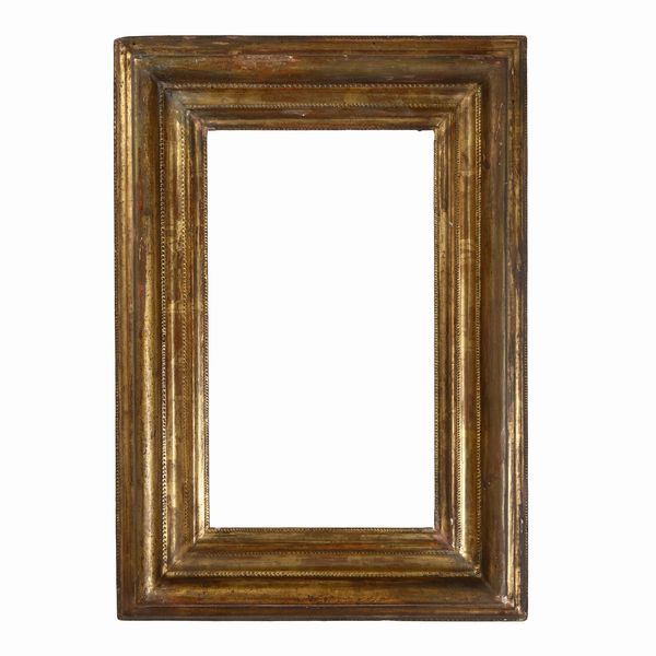 Cornice in legno intagliato e dorato. Piemonte XVIII secolo  - Asta Cornici antiche - Associazione Nazionale - Case d'Asta italiane