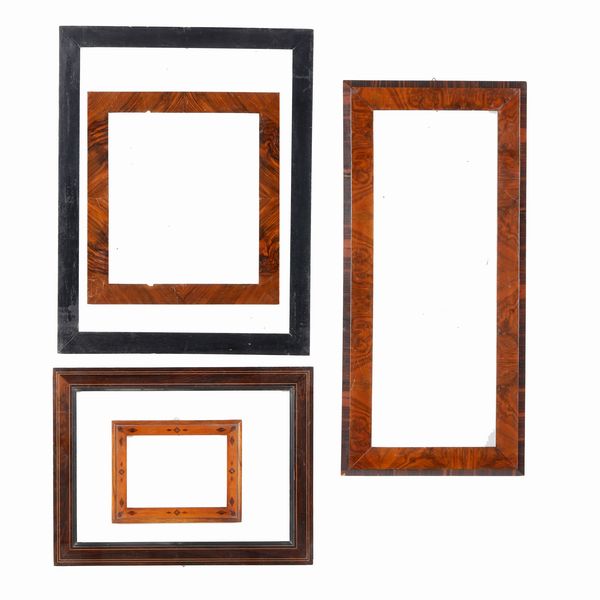 Cinque cornici. XIX secolo  - Asta Cornici antiche - Associazione Nazionale - Case d'Asta italiane