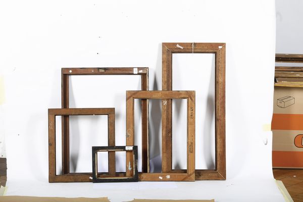 Cinque cornici. XIX secolo  - Asta Cornici antiche - Associazione Nazionale - Case d'Asta italiane