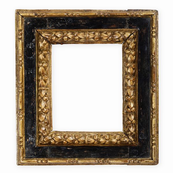 Cornice a cassetta in legno intagliato, dorato e dipinto. Italia centrale XVI secolo  - Asta Cornici antiche - Associazione Nazionale - Case d'Asta italiane