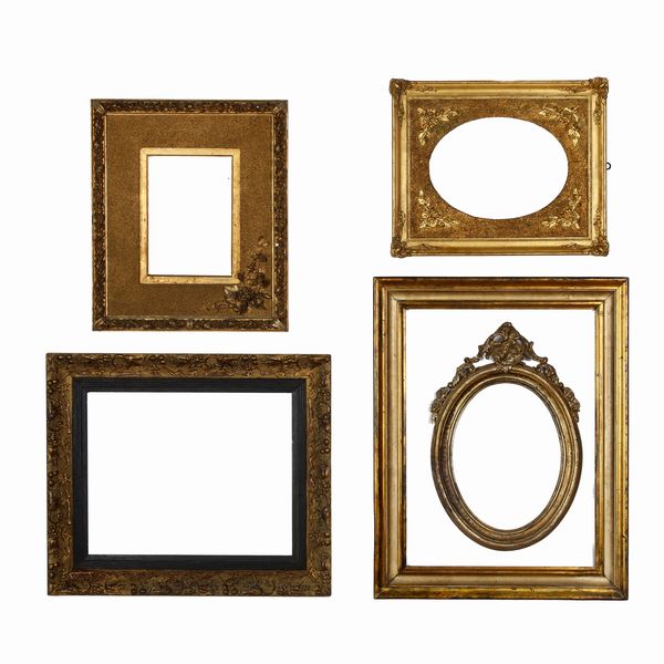Lotto di cinque cornici, XIX-XX secolo  - Asta Cornici antiche - Associazione Nazionale - Case d'Asta italiane