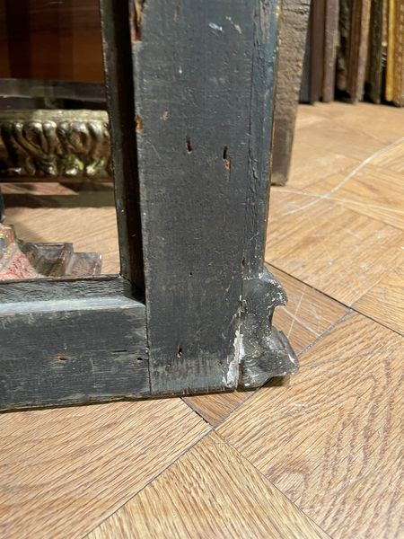 Cornice fiorentina dorata e dipinta, e intagliata in stile rinascimentale. Probabilmente fine 800/ primo 900  - Asta Cornici antiche - Associazione Nazionale - Case d'Asta italiane