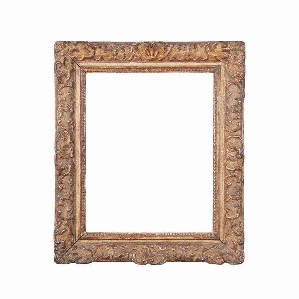 Cornice in legno intagliato e dorato. XVII secolo  - Asta Cornici antiche - Associazione Nazionale - Case d'Asta italiane