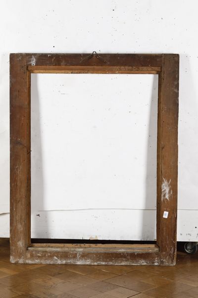 Cornice in legno dorato. Italia centrale XVIII-XIX secolo  - Asta Cornici antiche - Associazione Nazionale - Case d'Asta italiane