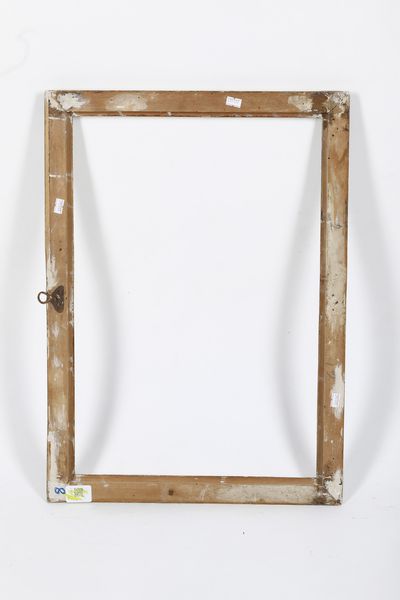 Cornice laccata a finto marmo e dorata. Marche XVIII secolo  - Asta Cornici antiche - Associazione Nazionale - Case d'Asta italiane