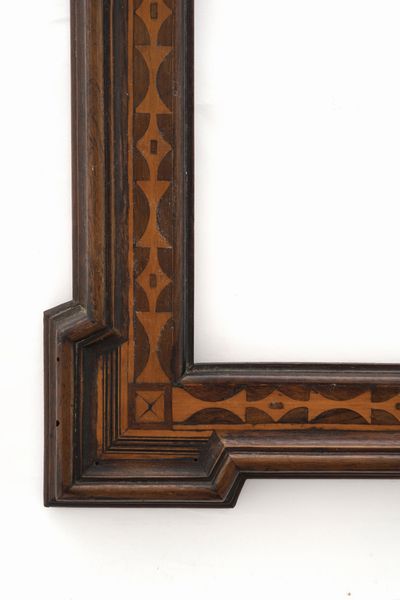 Coppia di cornici sagomate intarsiate, fine XIX secolo  - Asta Cornici antiche - Associazione Nazionale - Case d'Asta italiane