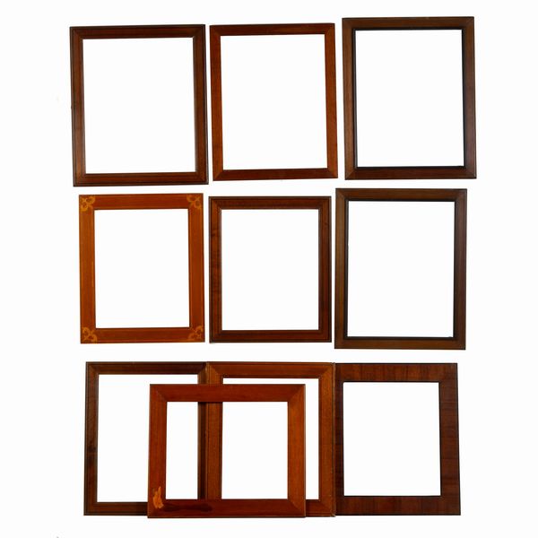 Dieci cornici. XX secolo  - Asta Cornici antiche - Associazione Nazionale - Case d'Asta italiane