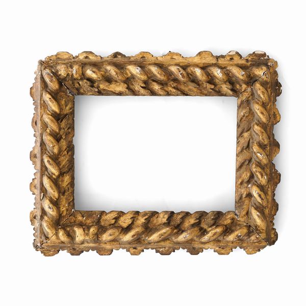 Cornice in legno intagliato e dorato. XVIII secolo  - Asta Cornici antiche - Associazione Nazionale - Case d'Asta italiane