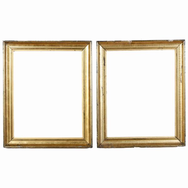 Coppia di cornici dorate  - Asta Cornici antiche - Associazione Nazionale - Case d'Asta italiane