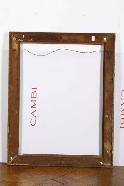 Cornice a sagoma Salvator Rosa in legno intagliato e dorato. Italia centrale (Roma?) XVIII secolo  - Asta Cornici antiche - Associazione Nazionale - Case d'Asta italiane