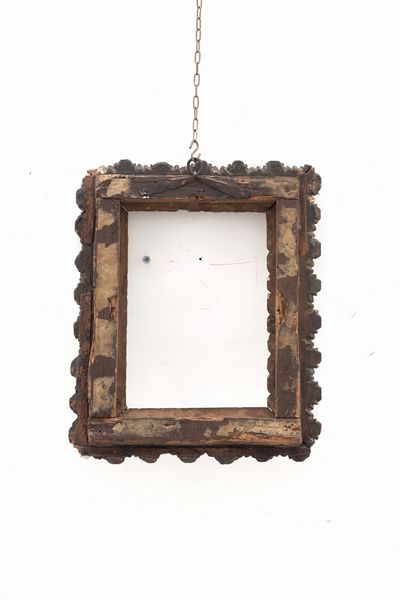 Cornice in legno intagliato e dorato. XVIII secolo  - Asta Cornici antiche - Associazione Nazionale - Case d'Asta italiane