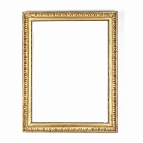 Cornice in legno con decori in pastiglia dorata. XIX secolo  - Asta Cornici antiche - Associazione Nazionale - Case d'Asta italiane