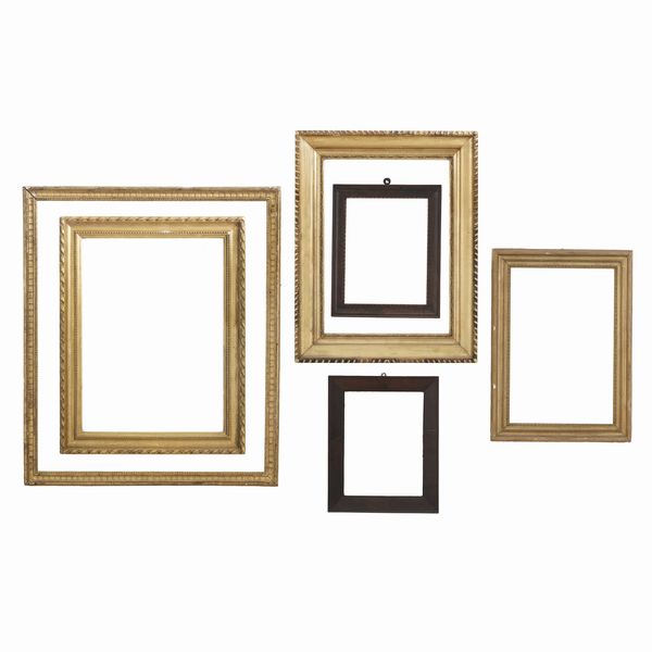 Gruppo di cornici di epoche diverse  - Asta Cornici antiche - Associazione Nazionale - Case d'Asta italiane