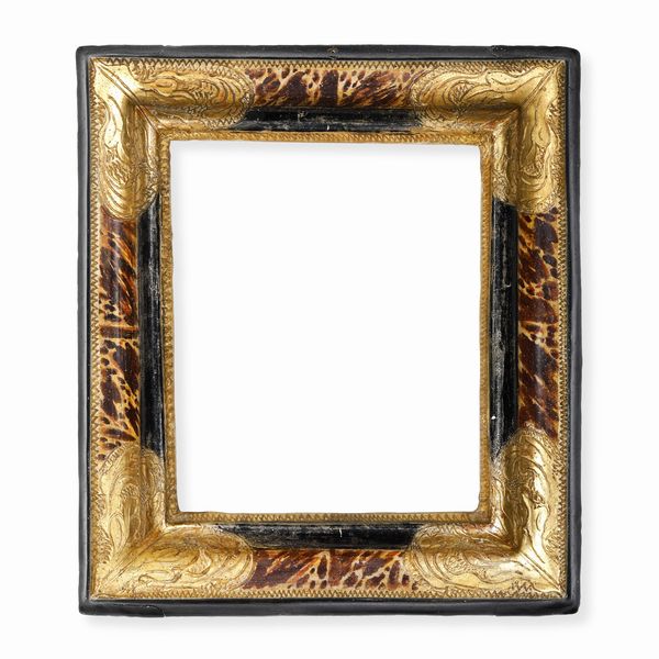 Cornice in legno dipinto, dorato e bulinato. Marche XVIII secolo  - Asta Cornici antiche - Associazione Nazionale - Case d'Asta italiane