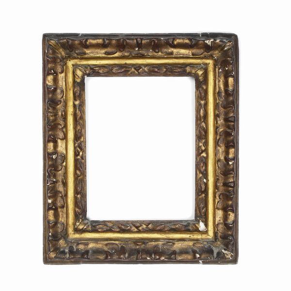 Cornice in legno intagliato e dorato. Emilia, XVIII secolo  - Asta Cornici antiche - Associazione Nazionale - Case d'Asta italiane