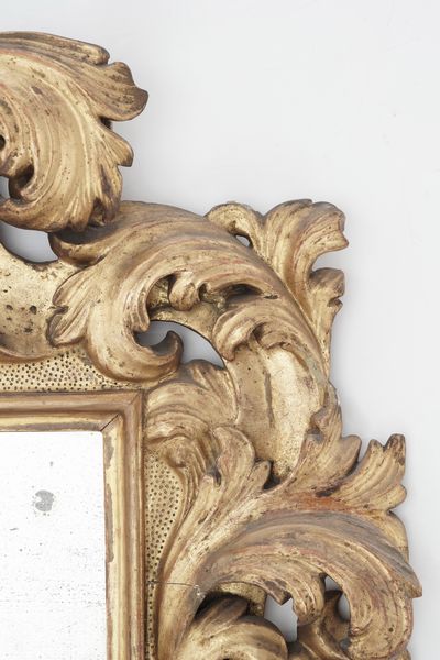 Cornice in legno intagliato e dorato, XIX secolo  - Asta Cornici antiche - Associazione Nazionale - Case d'Asta italiane