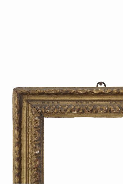 Cornice in legno intagliato e dorato. Italia centrale XVII-XVIII secolo  - Asta Cornici antiche - Associazione Nazionale - Case d'Asta italiane