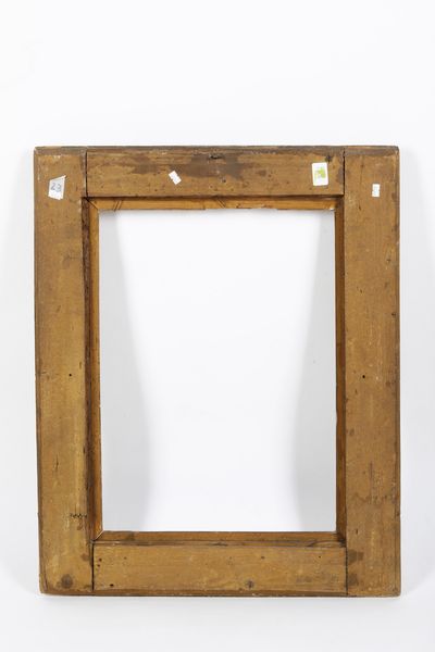 Cornice in legno intagliato e dorato. XIX secolo  - Asta Cornici antiche - Associazione Nazionale - Case d'Asta italiane