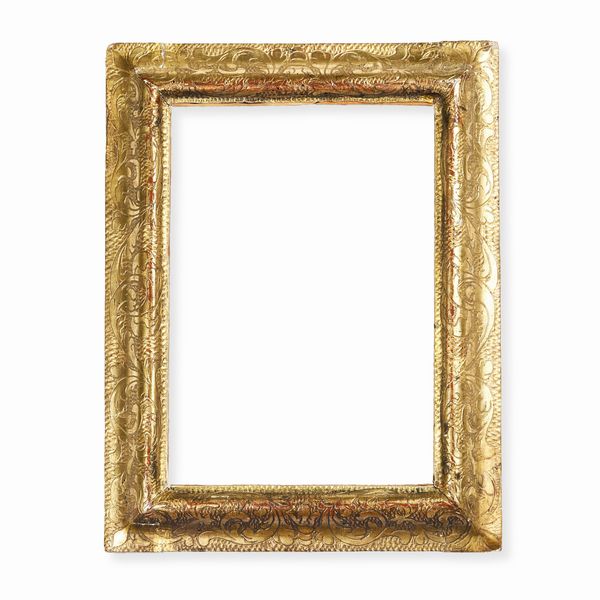 Cornice in legno dorato e inciso. Marche XVIII secolo  - Asta Cornici antiche - Associazione Nazionale - Case d'Asta italiane