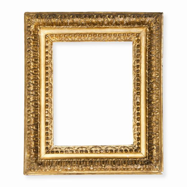 Cornice dorata a tre ordini di intaglio, Roma XVIII secolo  - Asta Cornici antiche - Associazione Nazionale - Case d'Asta italiane