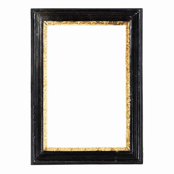 Cornice intagliata dorata ed ebanizzata. Roma XVIII secolo  - Asta Cornici antiche - Associazione Nazionale - Case d'Asta italiane