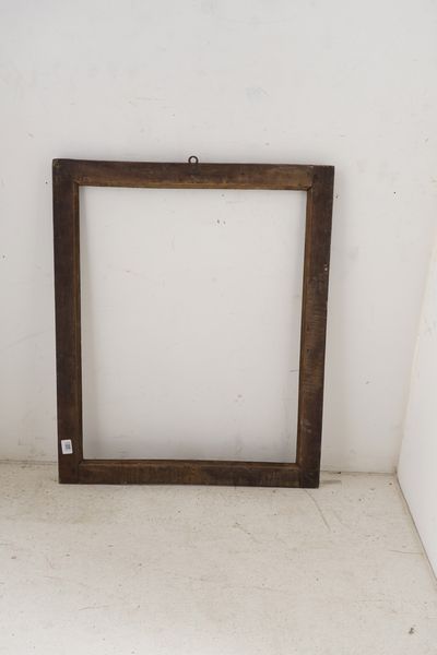 Cornice rettangolare in legno intagliato con tracce di doratura. XVIII secolo  - Asta Cornici antiche - Associazione Nazionale - Case d'Asta italiane