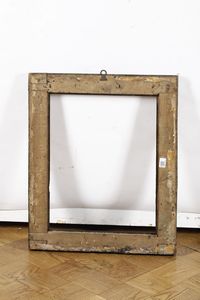 Cornice a cassetta in legno intagliato, laccato e dorato. Italia centrale, XVII secolo  - Asta Cornici antiche - Associazione Nazionale - Case d'Asta italiane