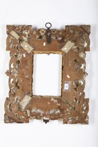 Cornice in legno intagliato e dorato. Spagna XVII secolo  - Asta Cornici antiche - Associazione Nazionale - Case d'Asta italiane