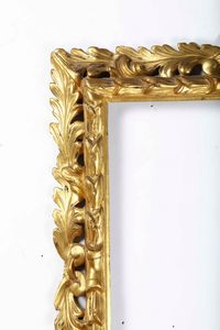 Cornice in legno intagliato e dorato. Centro Italia XVIII secolo  - Asta Cornici antiche - Associazione Nazionale - Case d'Asta italiane